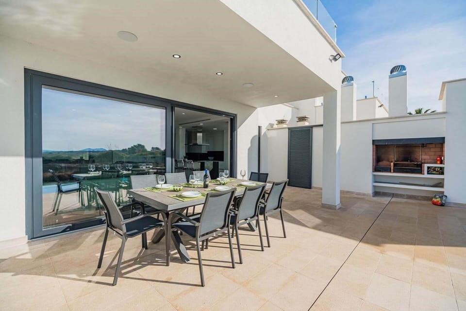 BBQ facilities, Balcony/Terrace