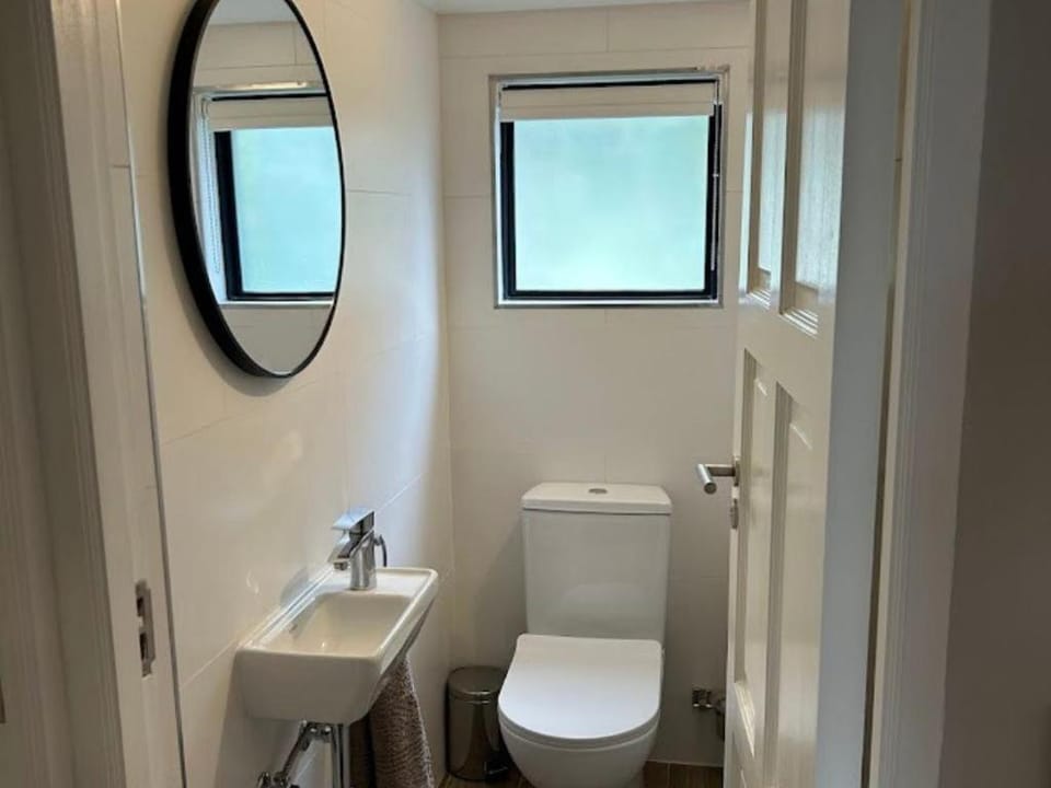Toilet, Bathroom