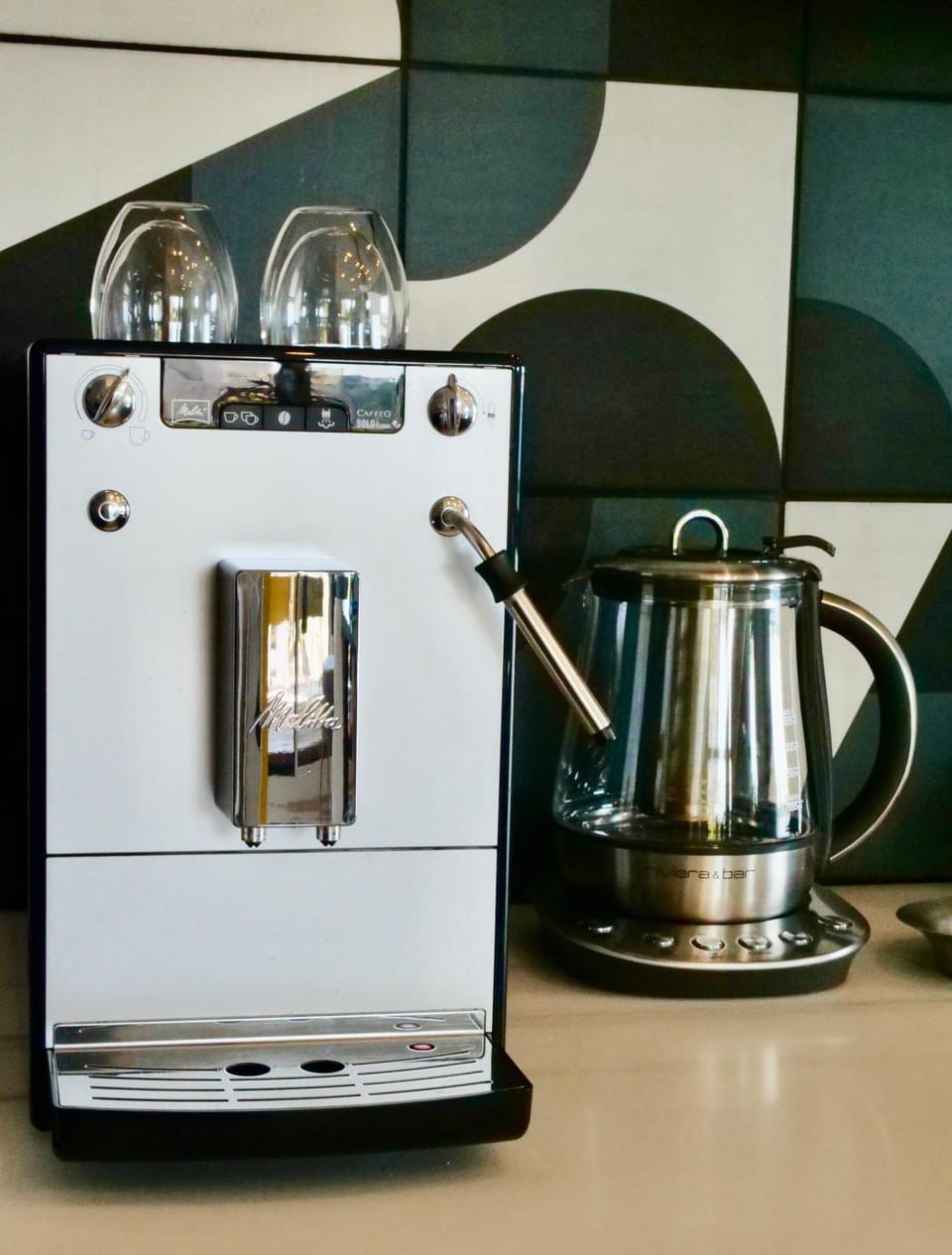 Coffee/tea facilities, Kitchen or kitchenette