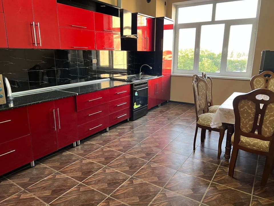 Kitchen or kitchenette, Dining area, dishwasher, minibar, pet friendly, stove