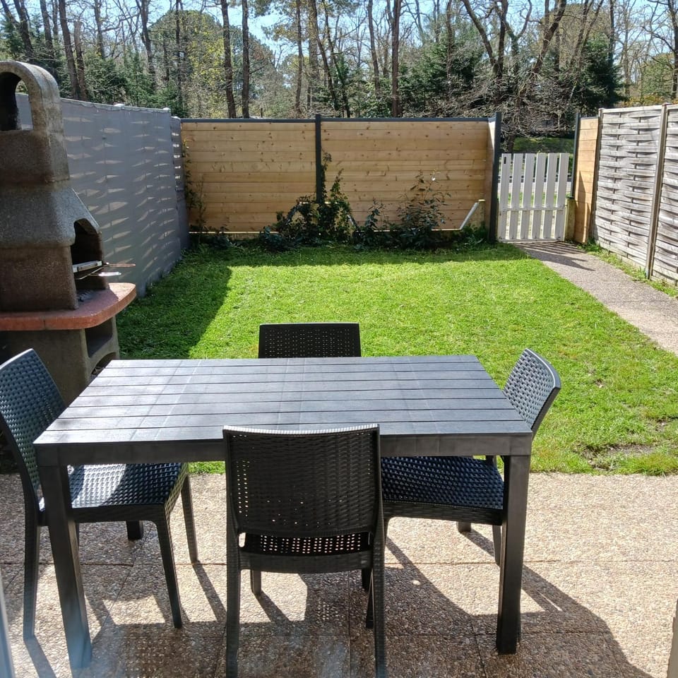 Appartement SOULAC SUR MER À 500 m de la plage N 2 Apartment in Soulac-sur-Mer