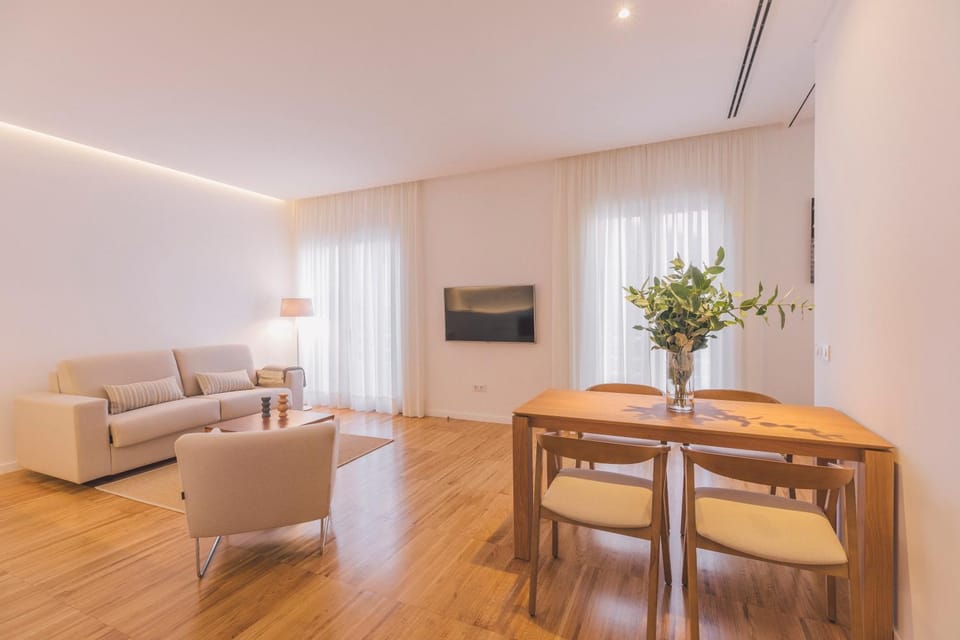 TV and multimedia, Living room, Dining area