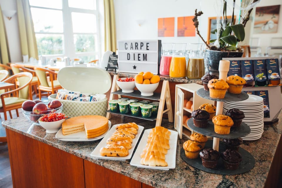 Buffet breakfast
