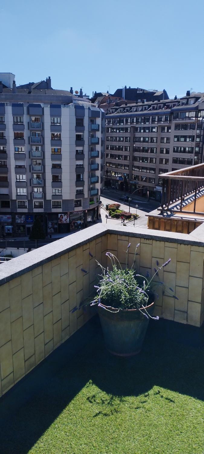 ÁTICO AUDITORIO disfrute sus 40 metros de terraza orientada al sur Apartment in Oviedo