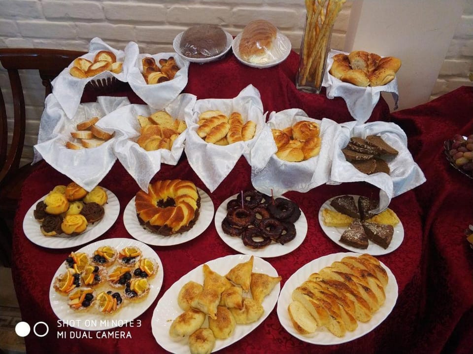 Breakfast, Buffet breakfast