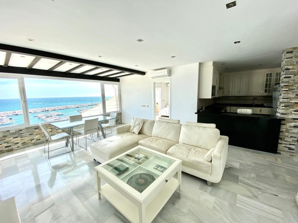 Bird's eye view, Mountain view, Sea view, Street view
