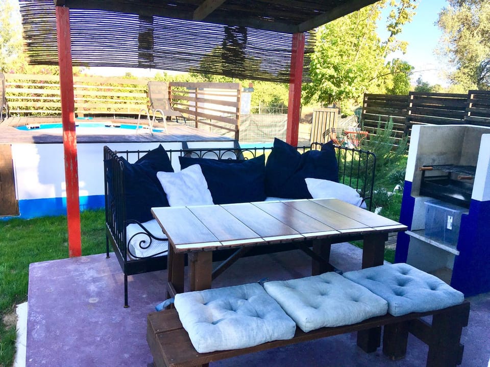 Off site, BBQ facilities, Garden, Dining area