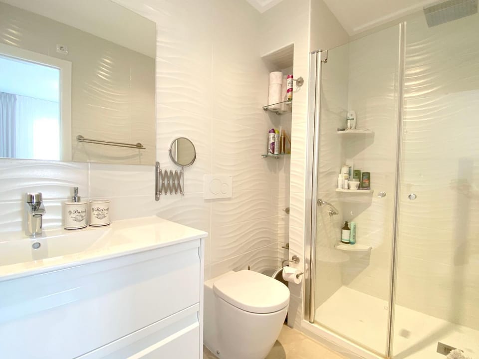 Shower, Bathroom