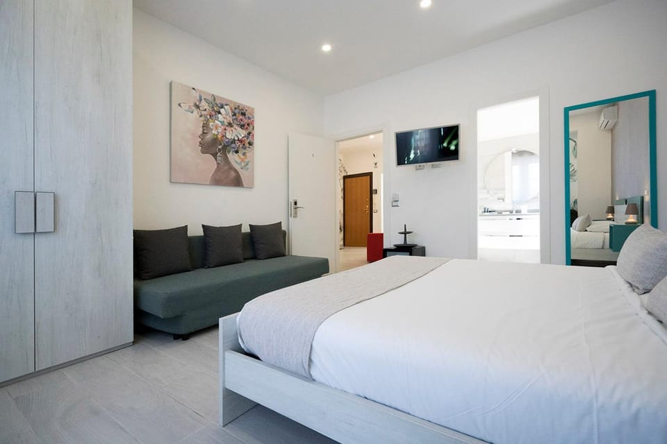 Bed, TV and multimedia, Photo of the whole room, Bedroom, air conditioner