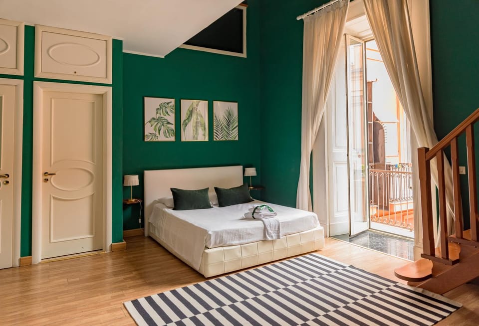 Bed, Living room, Photo of the whole room, Seating area, Bedroom, Breakfast