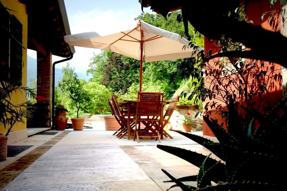 B&B Ca' Ori Bed and Breakfast in Lake Garda