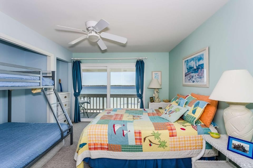 Boardwalk E3 House in Pensacola Beach