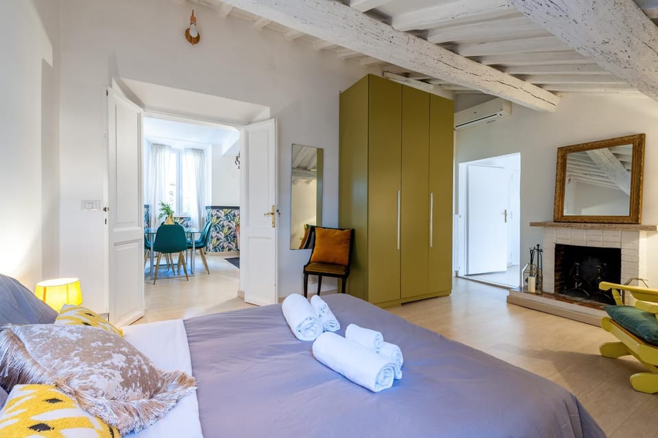 Trevi Fountain Stylish Penthouse IREX Apartment Apartment in Rome