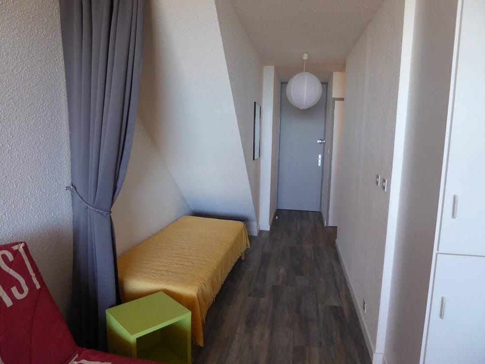 Grand T2 avec Piscine, Terrasse et Accès Direct à la Plage, 4 Personnes - Port Barcarès - FR-1-81-505 Apartment in Le Barcarès