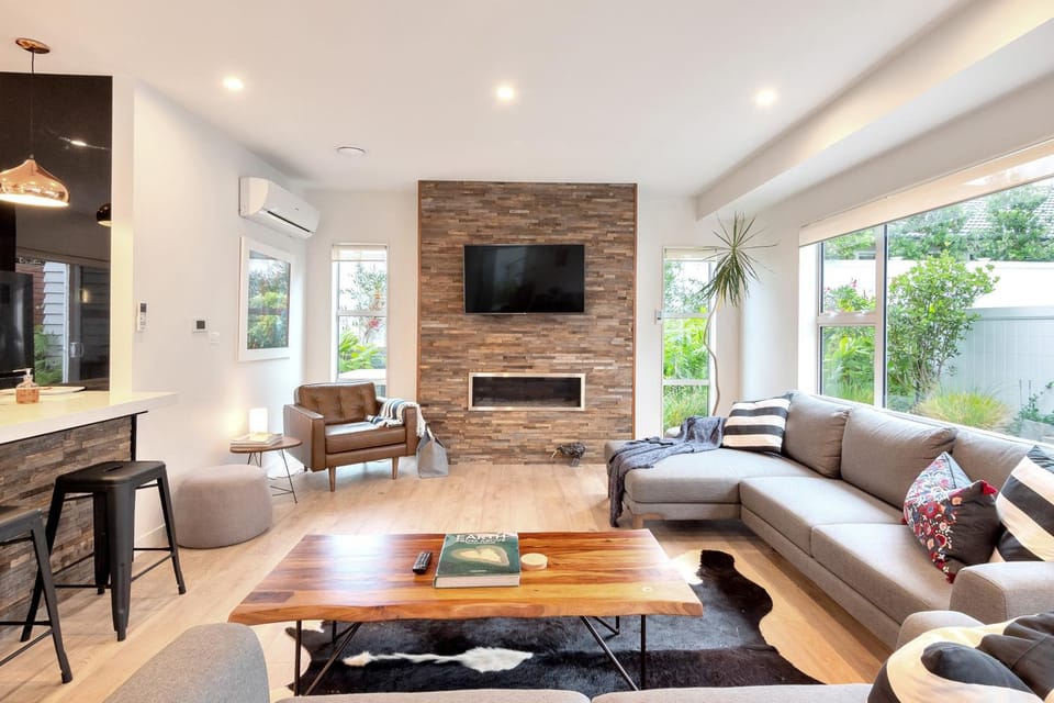 Library, TV and multimedia, Balcony/Terrace, Kitchen or kitchenette, Living room, Lounge or bar, Decorative detail, Seating area, Dining area