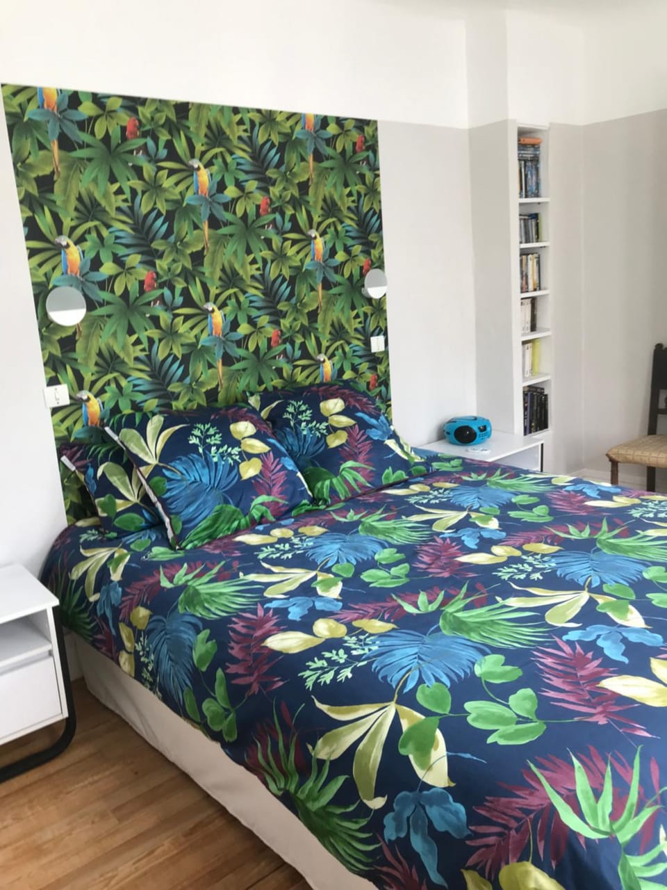 Photo of the whole room
