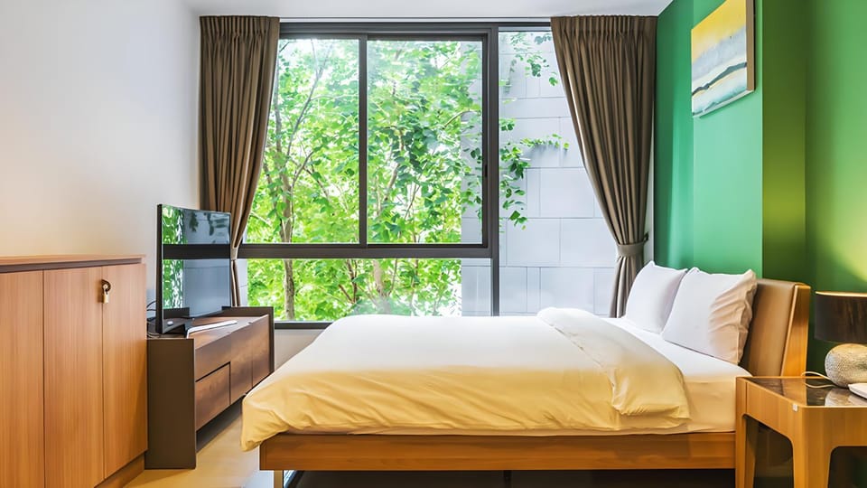 Bed, Bedroom