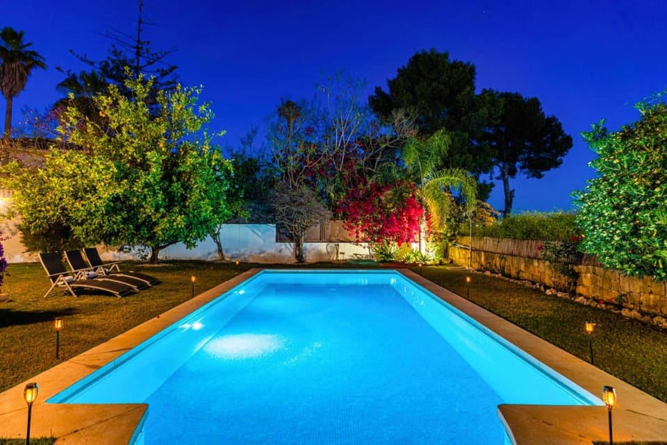 Villa 10 Luxe by Lirios Village Marbella - Superb Location and Heated Pool Villa in Marbella