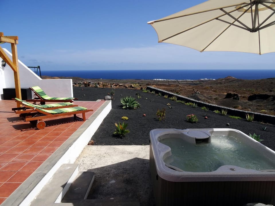 Hot Tub, Sea view