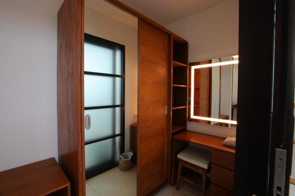 safe, wardrobe