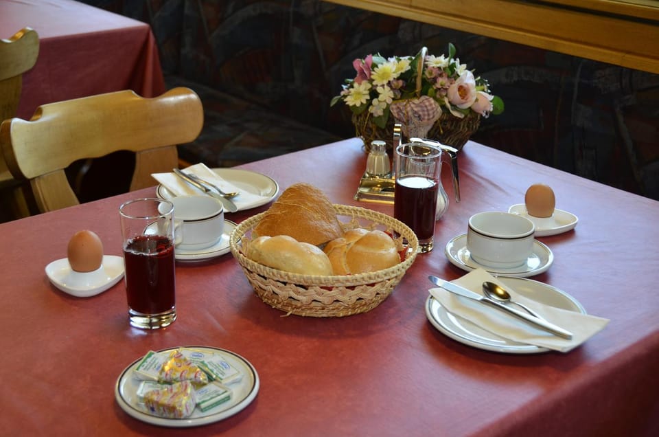 Decorative detail, Food, Breakfast