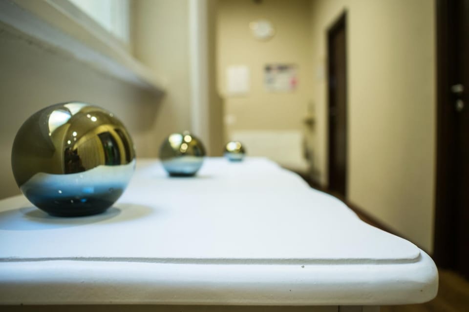 Decorative detail, Internal: Not applicable to any particular room
