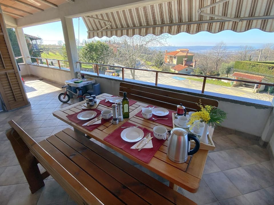 Balcony/Terrace, Seating area, Dining area
