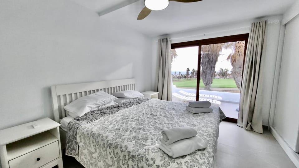 Sunset Horizon, Golf del Sur Villa in Abona