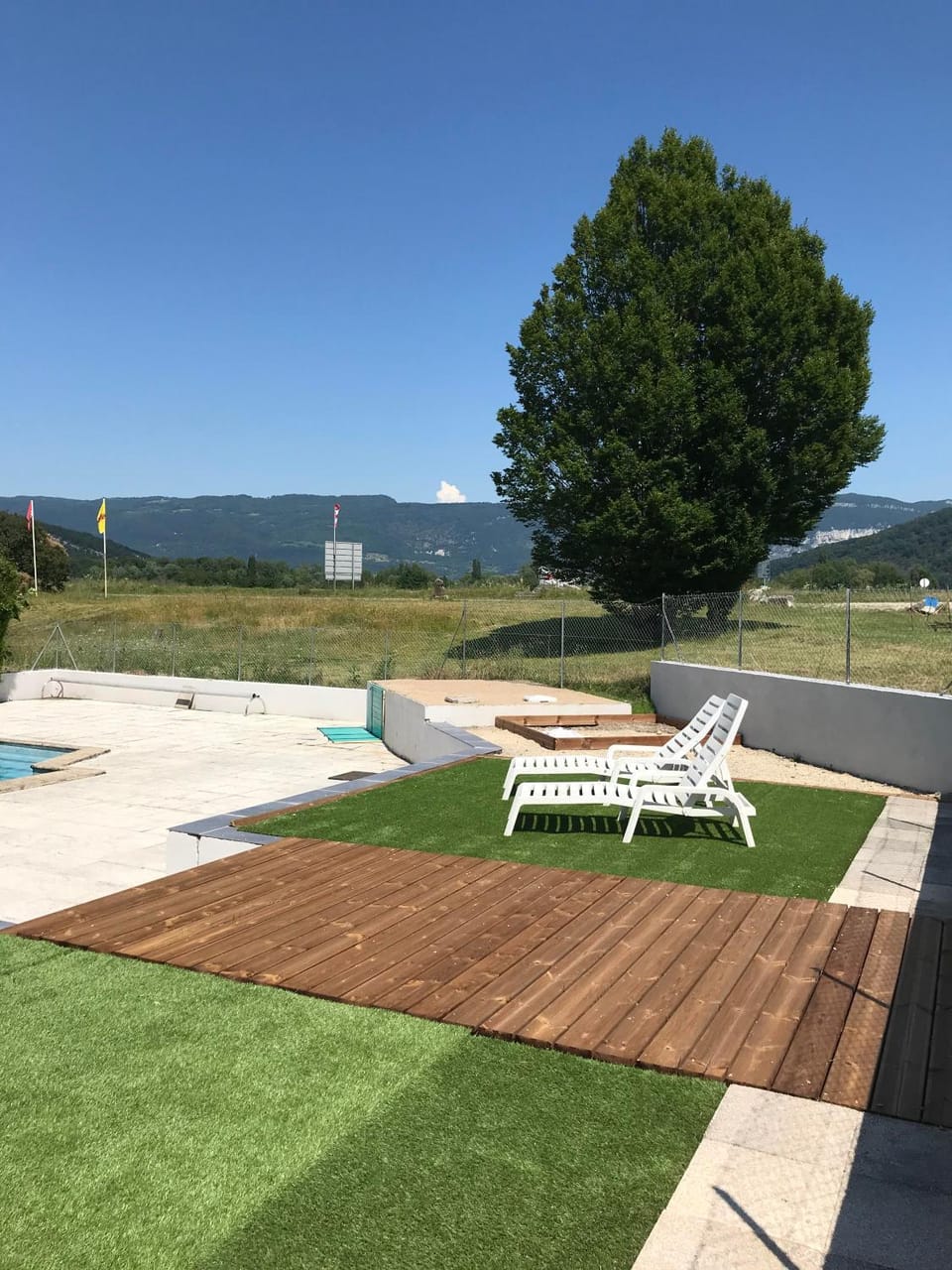 Beach, Swimming pool, Swimming pool