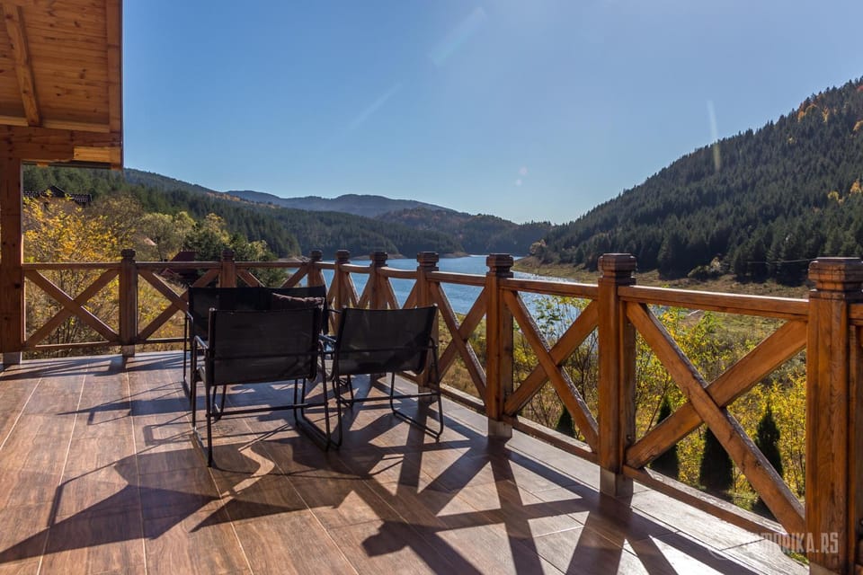 Planinska kuca ZALIV House in Zlatibor District, Serbia