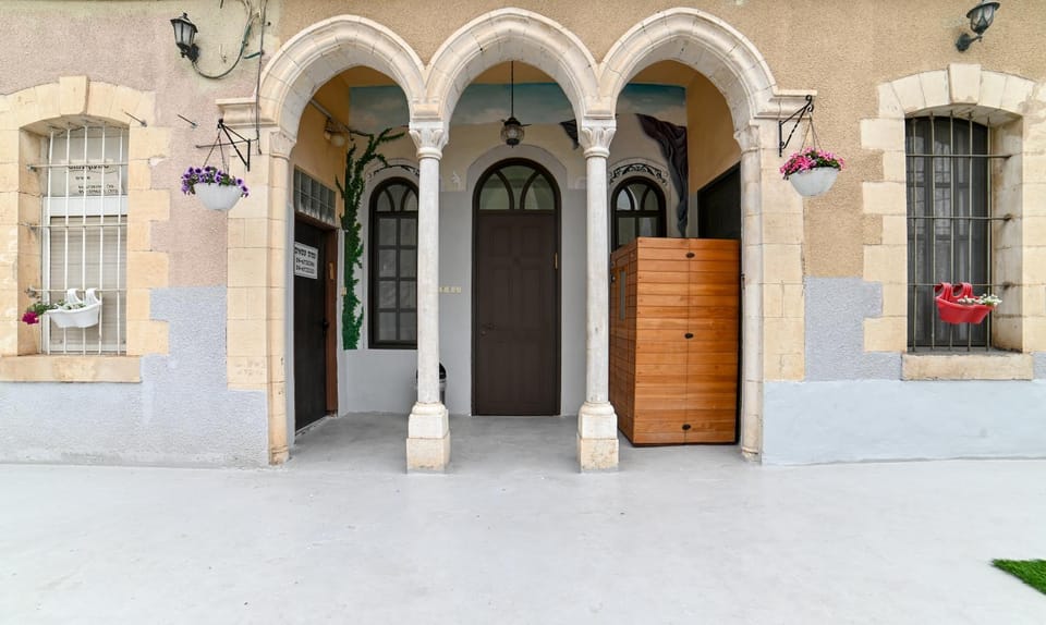 Domos Tiberias - Heated pool דומוס טבריה- בריכה מחוממת דקת הליכה לממד Nature lodge in Tiberias