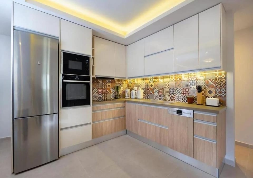 Kitchen or kitchenette, oven, stove