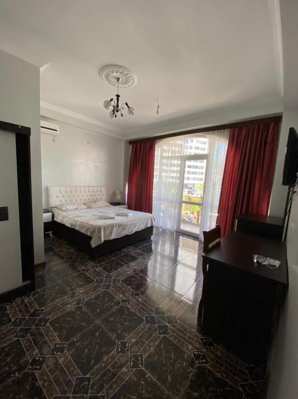 Photo of the whole room, Bedroom