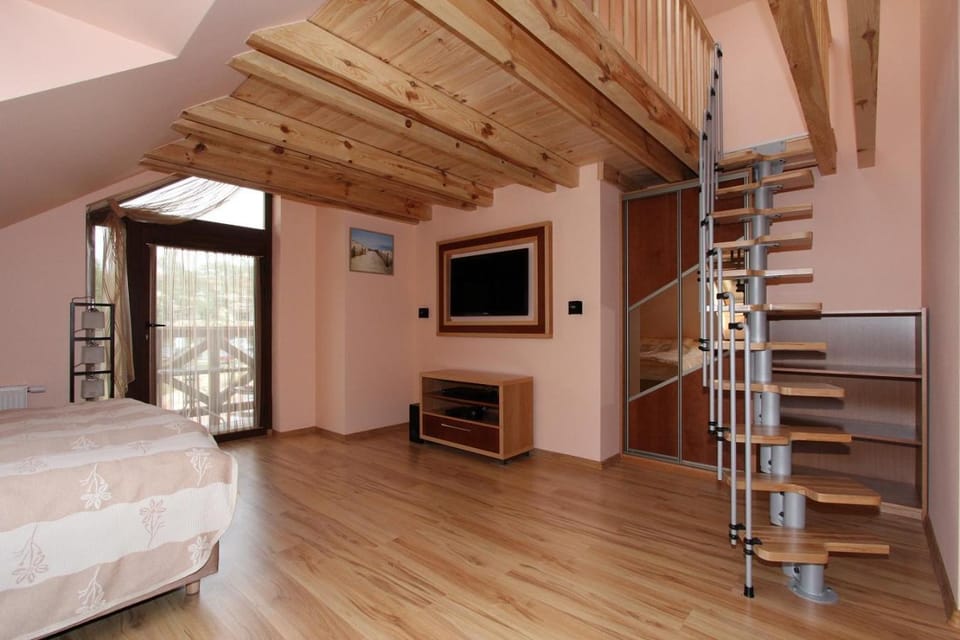 Communal lounge/ TV room, Photo of the whole room