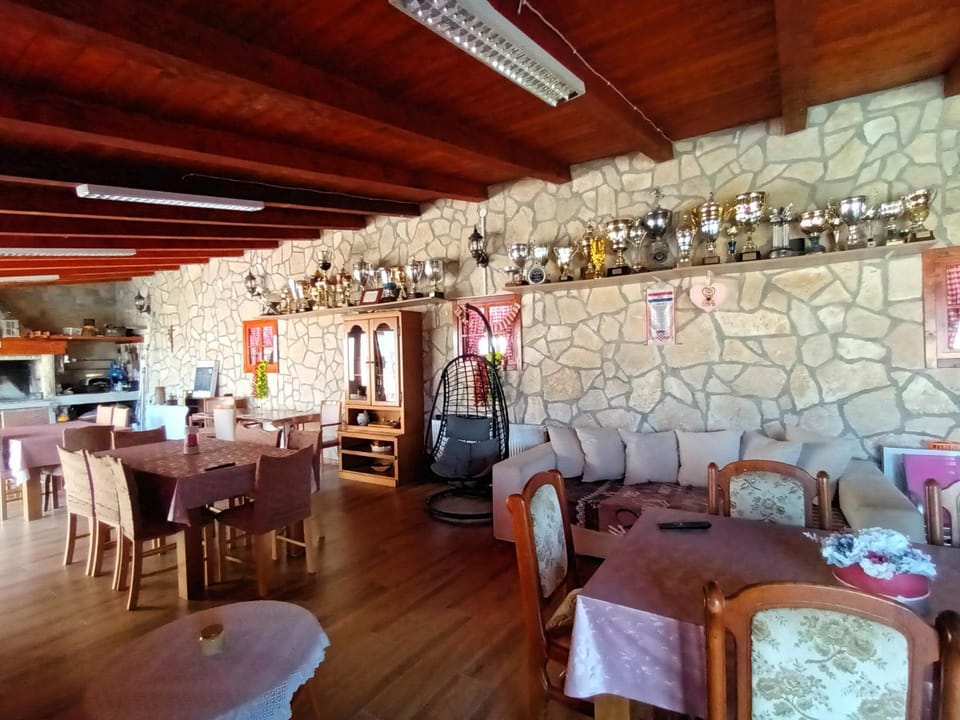 Guest House Mijić Bed and Breakfast in Lika-Senj County