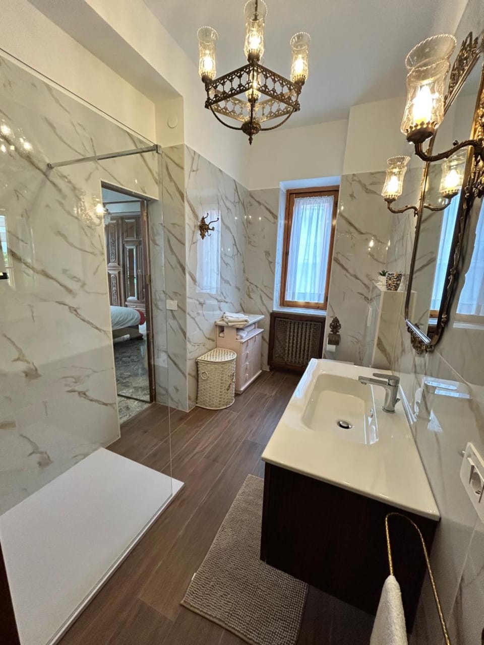 Shower, Bathroom, towels