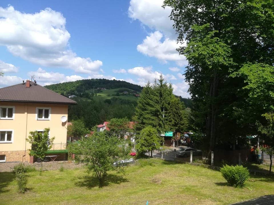 Neighbourhood, Natural landscape, Garden, View (from property/room), Garden view, Mountain view, Area and facilities, Area and facilities