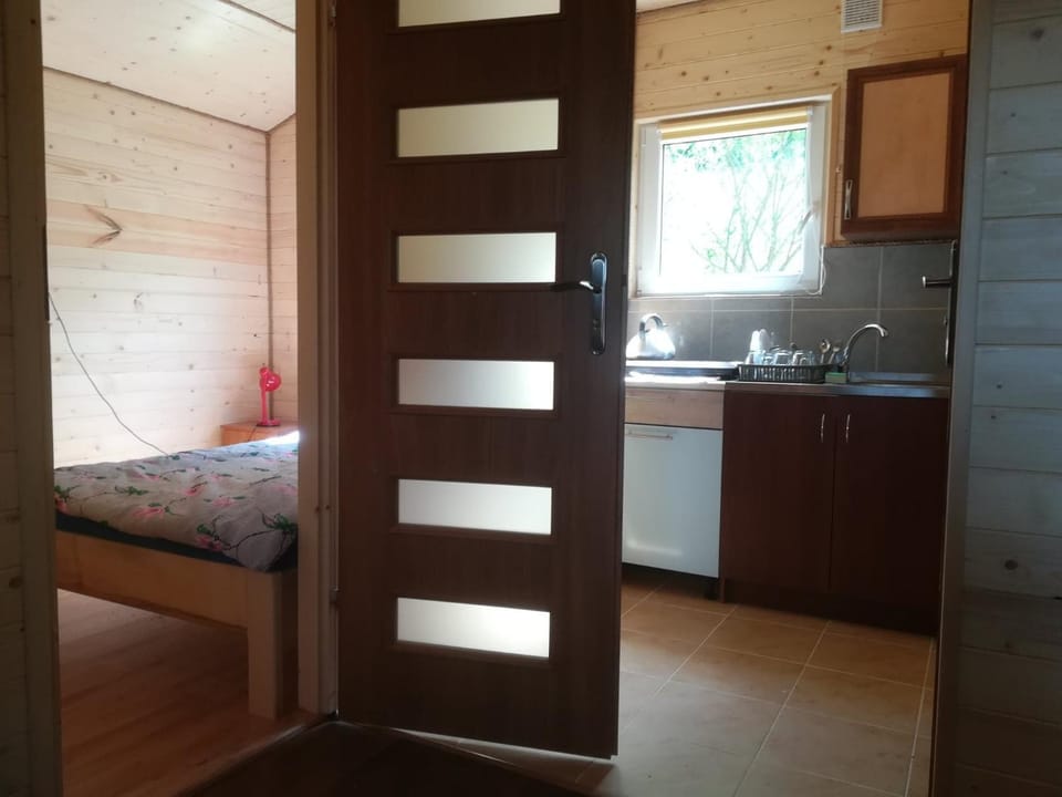 Bed, Kitchen or kitchenette, Photo of the whole room