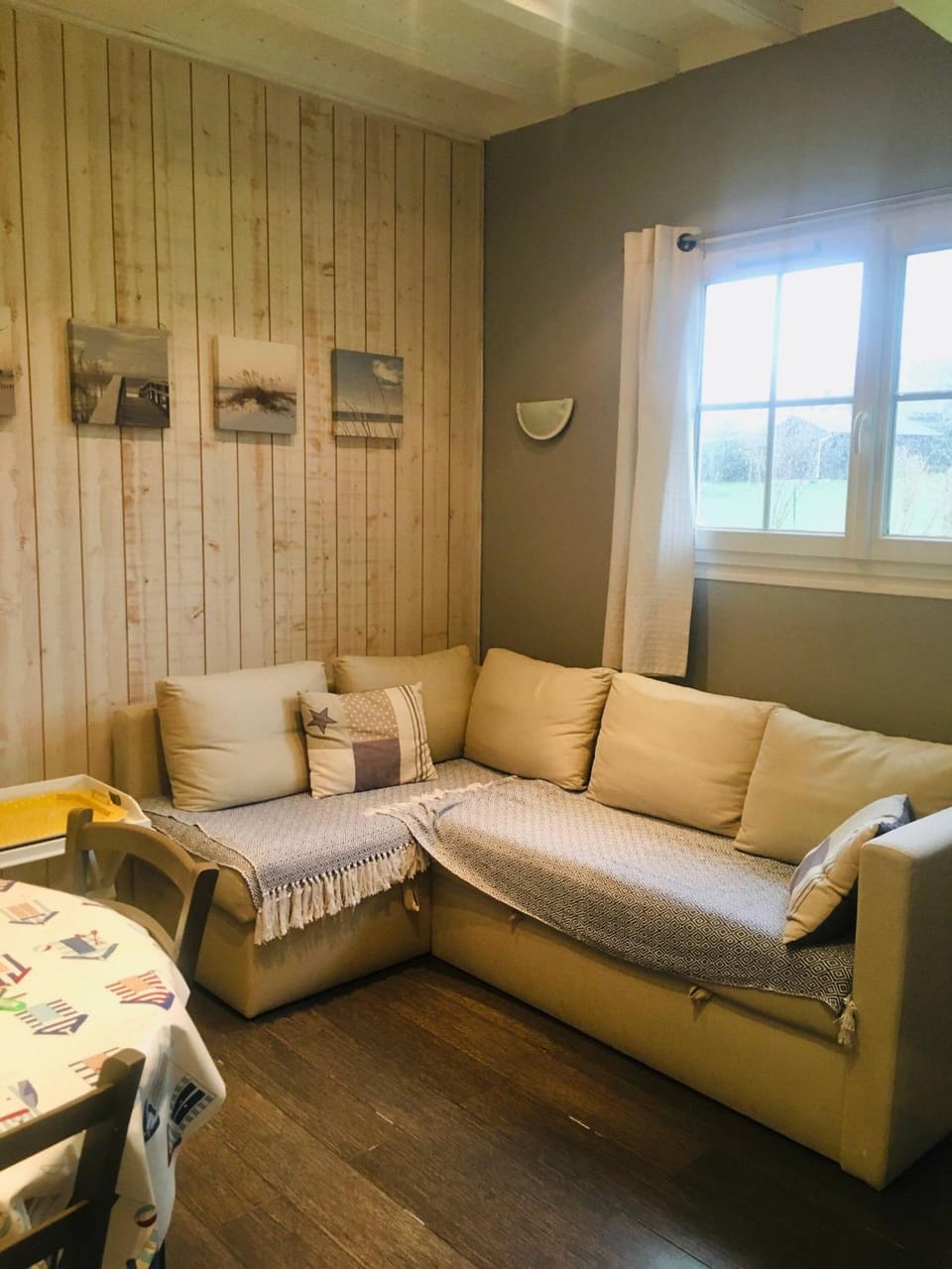 Communal lounge/ TV room, Living room