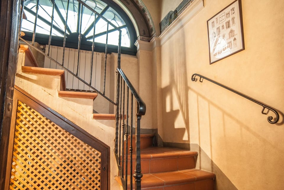 FLOR MELERA Apartment in Florence