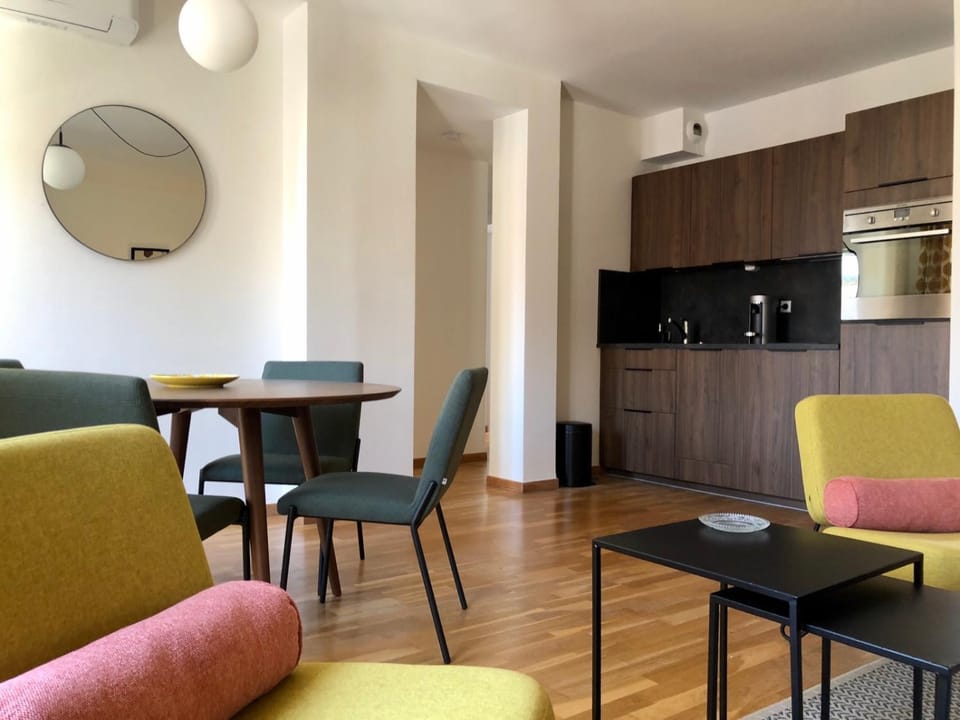 Kitchen or kitchenette, Living room, Dining area