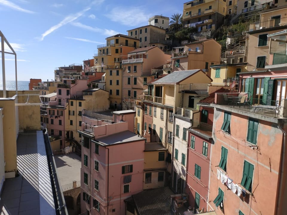 City view, Sea view