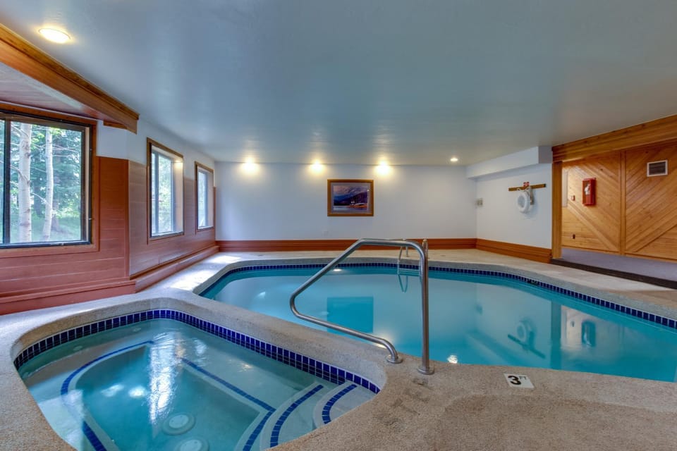 Snowdance Manor 403 Apartment in Keystone