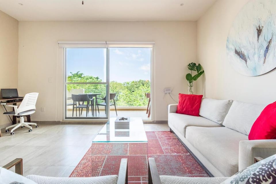 Patio, View (from property/room), Balcony/Terrace, Living room, Dining area
