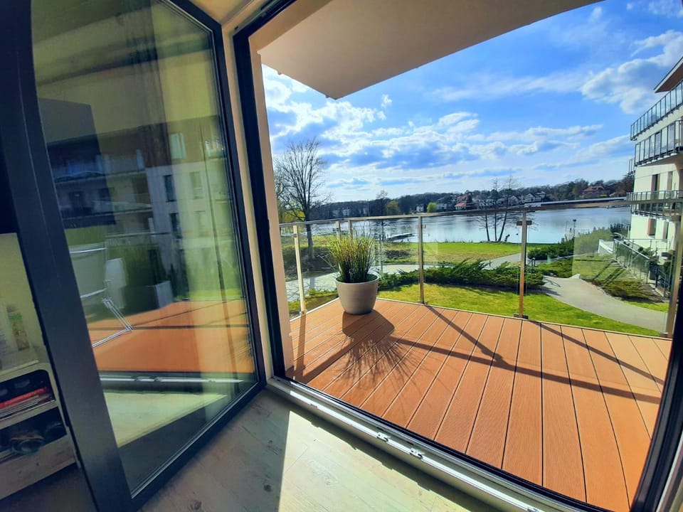 View (from property/room), Balcony/Terrace, Garden view, Lake view, Sunset, Quiet street view, Inner courtyard view