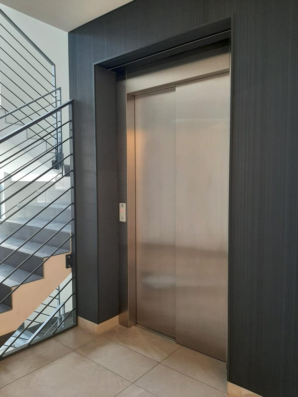 Area and facilities, Facility for disabled guests, elevator, acessibility