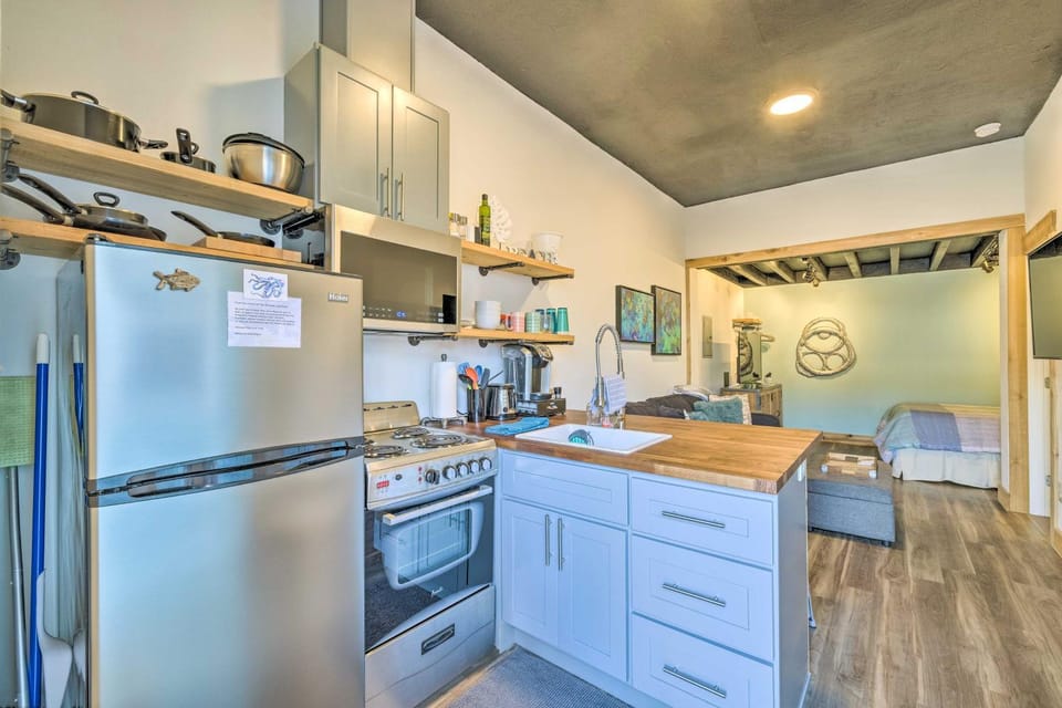 Long Beach Studio in Downtown - Walk to Ocean! Apartment in Long Beach