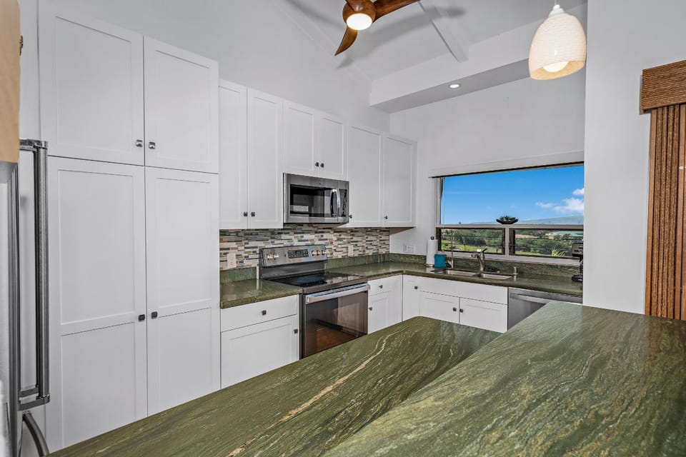 Wailea Ekolu 310 - Panoramic Ocean Views, Split AC House in Wailea