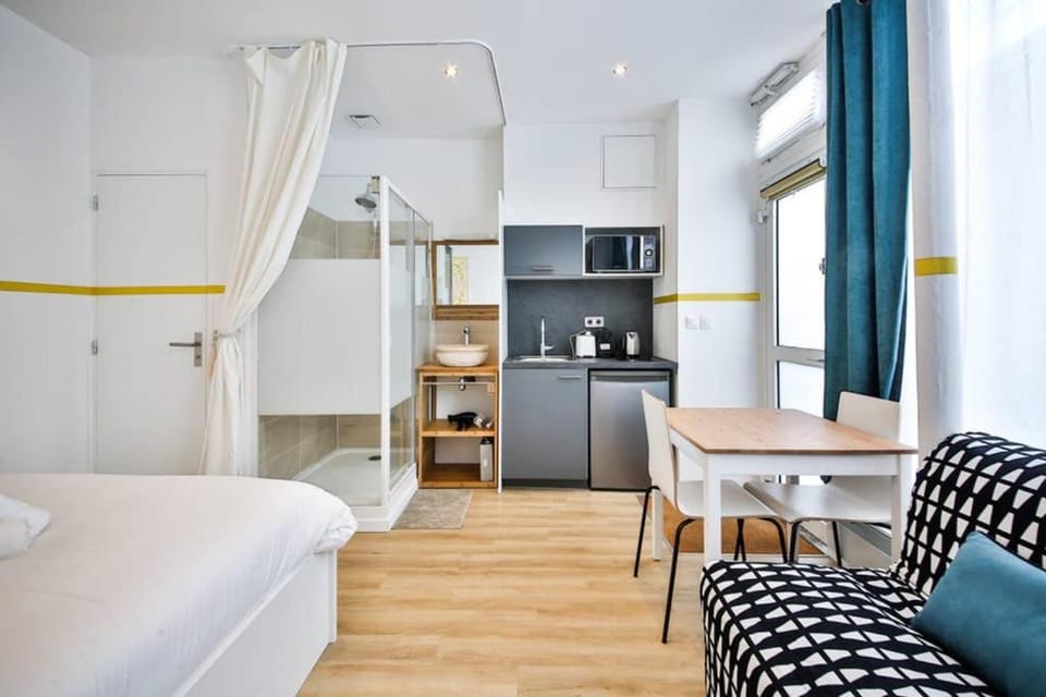 cosy indépendant studio proche gare et jardin Apartment in Paris