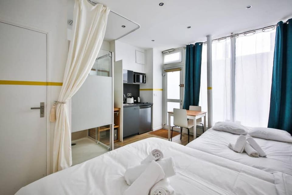 cosy indépendant studio proche gare et jardin Apartment in Paris